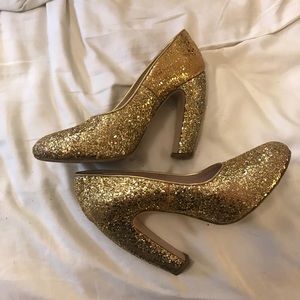 Miu Miu Shoes - Gold glitter Miu Miu pumps Miu Miu Shoes - Gold glitter Miu Miu pumps